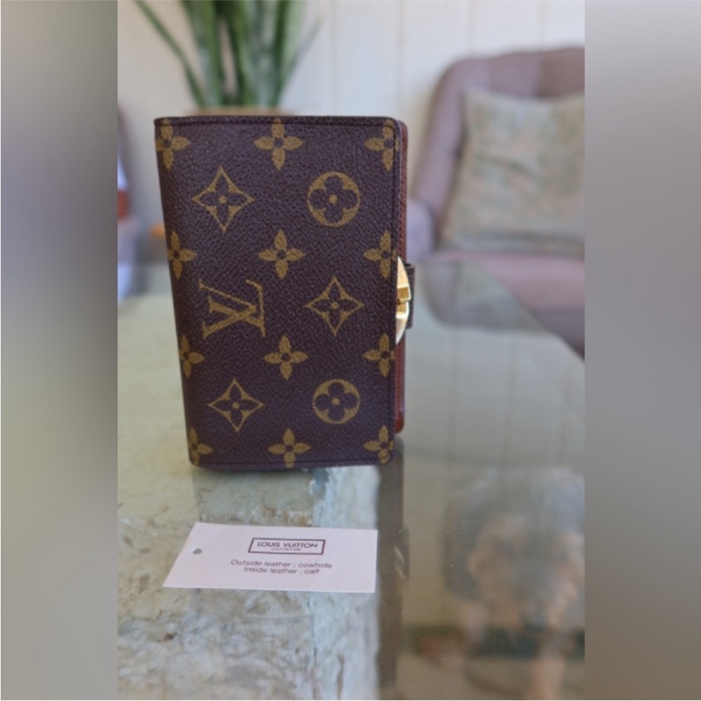 Louis Vuitton Brown Monogram Kiss Lock Compact Wallet